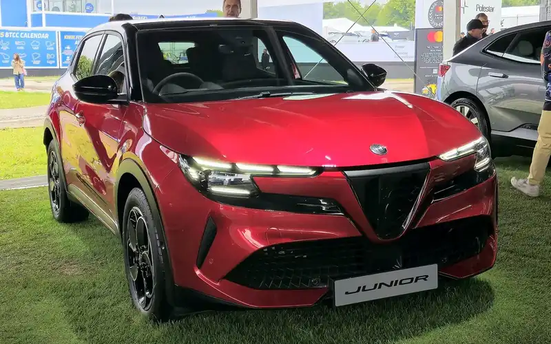 Alfa Romeo Junior en renting: foto del modelo