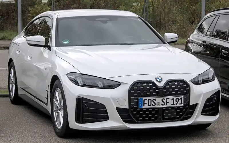 BMW 4 Series Gran Coupé G26 en renting: foto del modelo