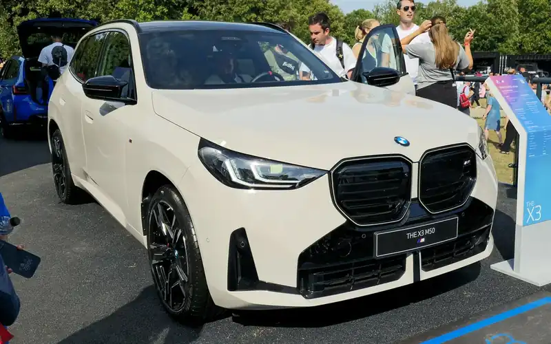 BMW X3 G45 en renting: foto del modelo