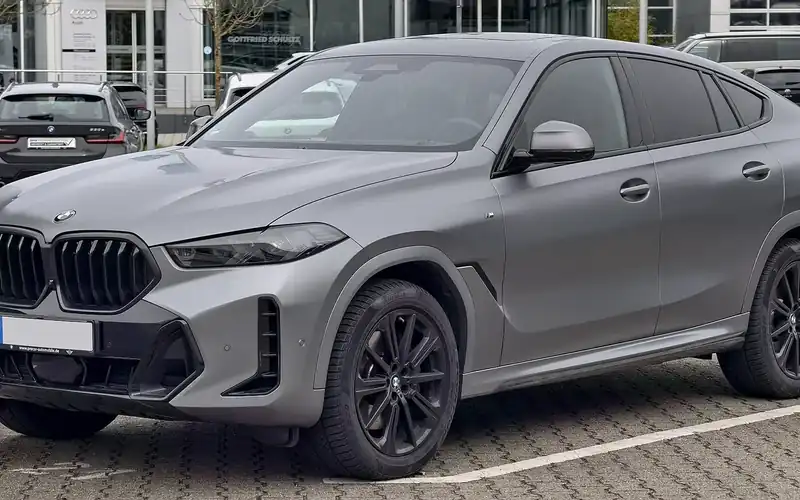 BMW X6 G06 en renting: foto del modelo