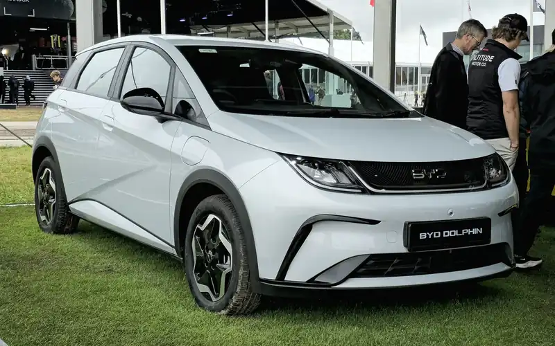 BYD Dolphin en renting: foto del modelo