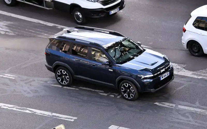 Dacia Bigster en renting: foto del modelo