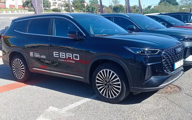 Ebro S800 en renting: foto del modelo