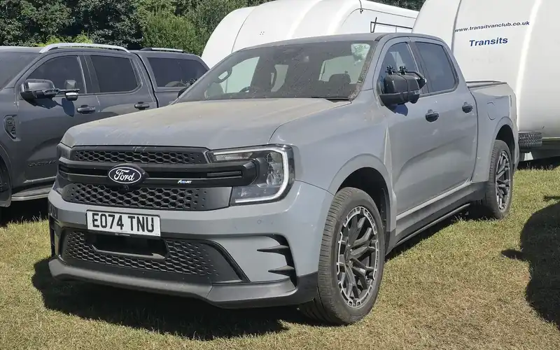 Ford Ranger en renting: foto del modelo