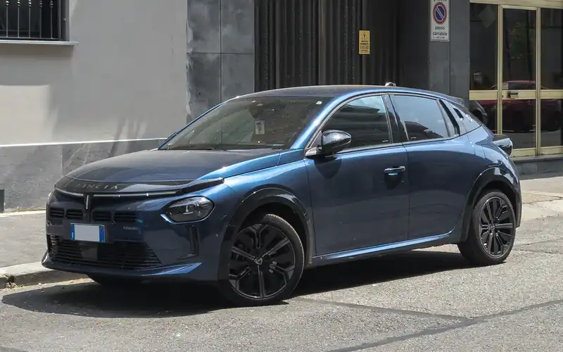 Lancia Ypsilon en renting: foto del modelo