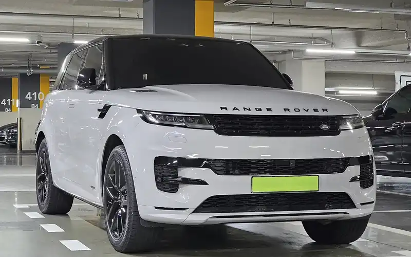 Range Rover Sport L461 en renting: foto del modelo