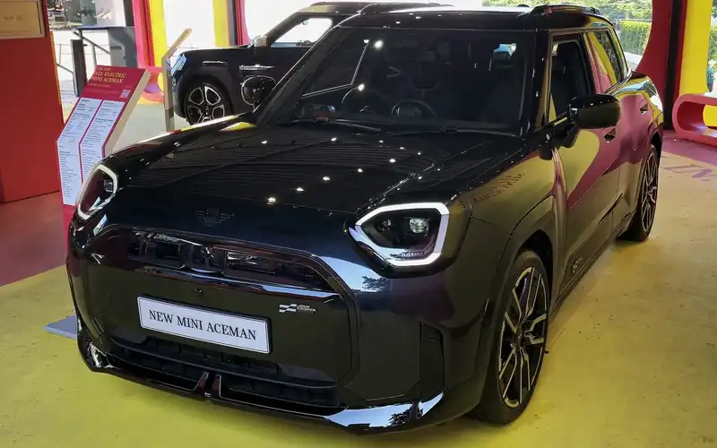 Mini Aceman en renting: foto del modelo