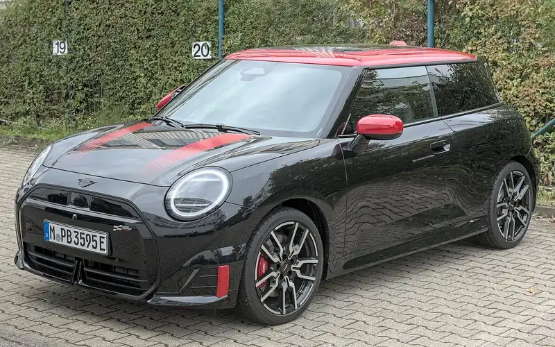 Mini John Cooper Works en renting: foto del modelo