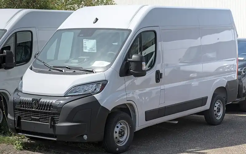 Peugeot Boxer en renting: foto del modelo