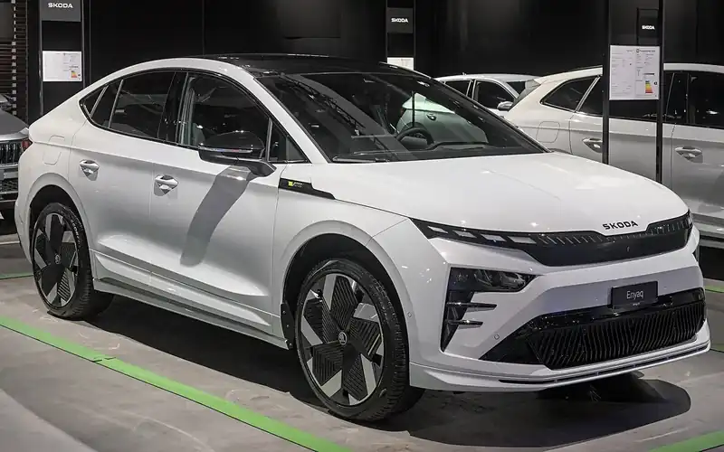 Škoda Enyaq Coupé en renting: foto del modelo