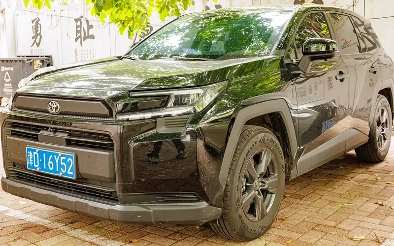 Toyota RAV4 en renting: foto del modelo