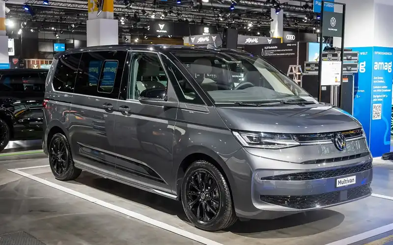 Volkswagen Multivan T7 en renting: foto del modelo